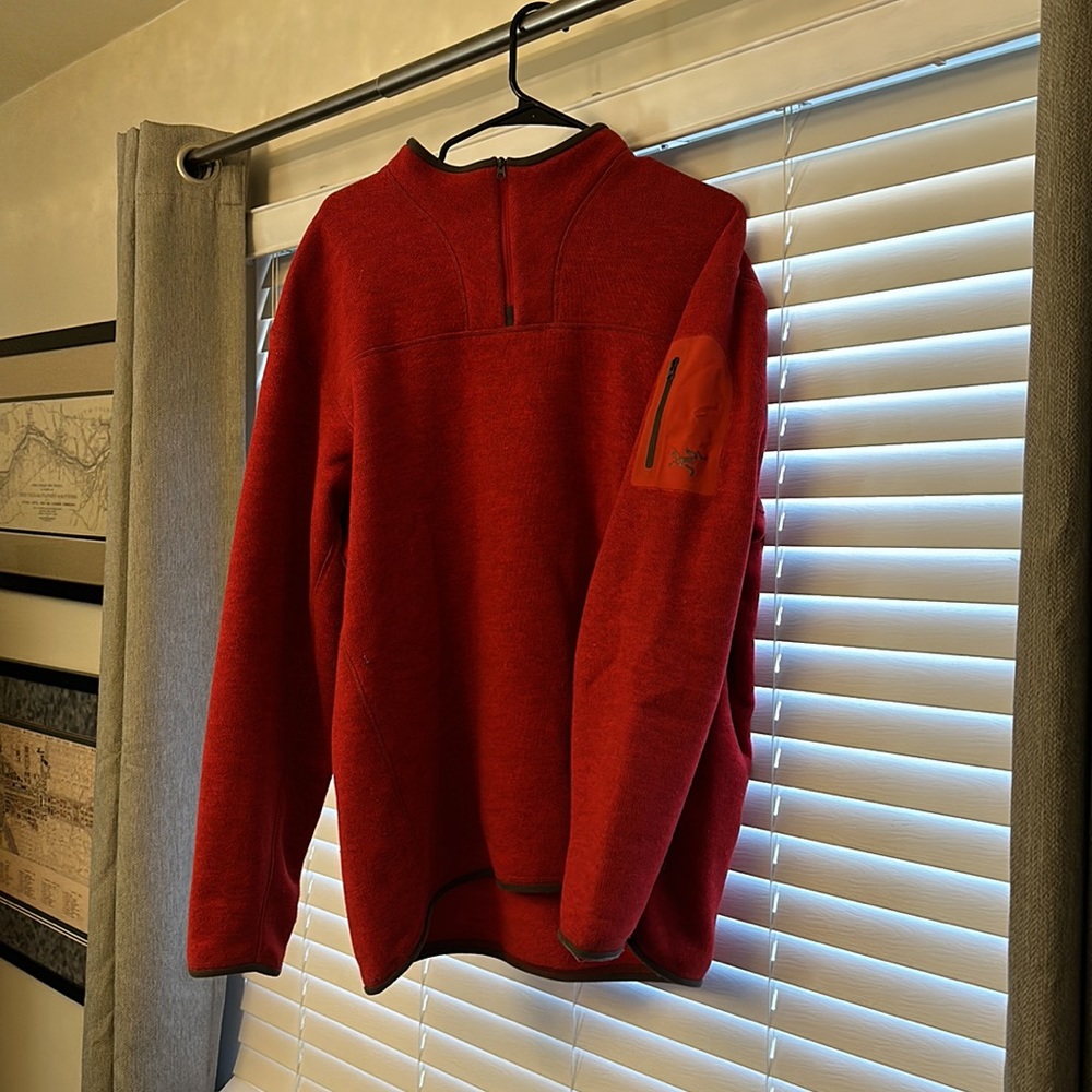 RARE MADE IN CANADA Arc’teryx Covert 1/4 Zip Pullover
